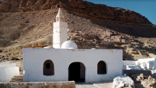 السياح يحتفلون برأس السنة بين الدويرات وجبال شنني بتطاوين