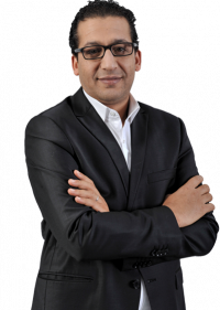 على كل لسان على كل لسان